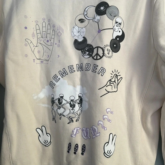 Good Things Ahead Give a Shirt Cream Crewneck Sz Small Zappos 2021 World Tour - Picture 5 of 10